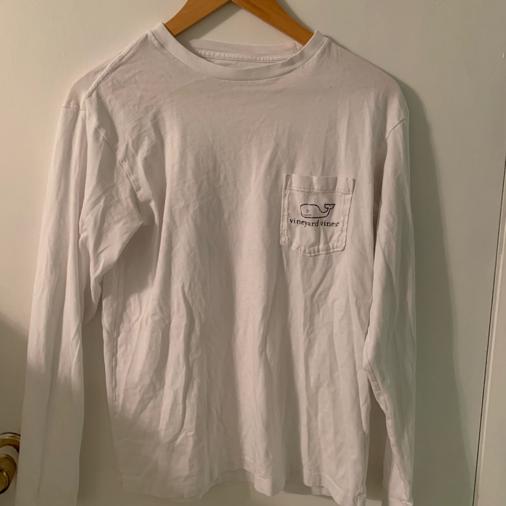 Vineyard Vines t-shirt